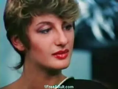 Skanky white baby- ն անհամբերությամբ սպասում է հսկայական սև աքաղաղ վերցնելուն